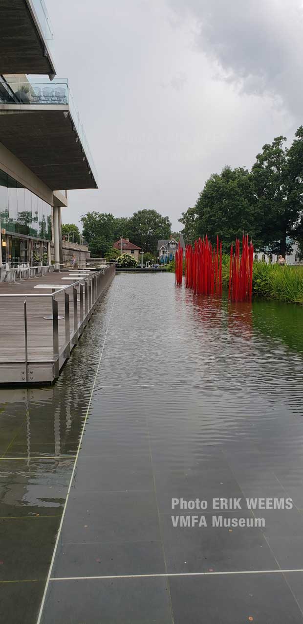 Anne Cobb Gottwald Reflecting Pool at the VMFA - click image to see larger horizontal view of the reflecting pool Water Pool at the VMFA
